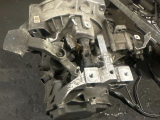 bontott VW GOLF V Váltó (Mechanikus)