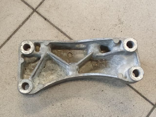 bontott VW GOLF V Váltó Tartó Bak (Pozíciófüggetlen)