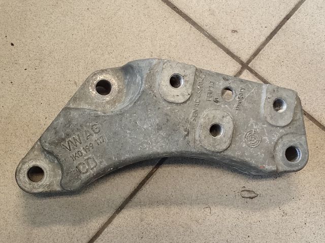 bontott VW GOLF V Váltó Tartó Bak (Pozíciófüggetlen)