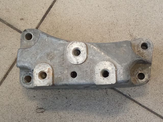 bontott VW GOLF V Váltó Tartó Bak (Pozíciófüggetlen)