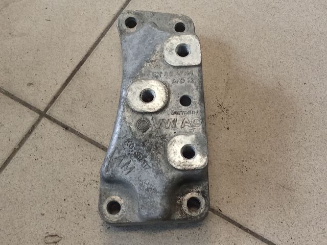 bontott VW GOLF V Váltó Tartó Bak (Pozíciófüggetlen)