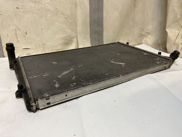 bontott VW GOLF V Vízhűtő Radiátor (Klímás)