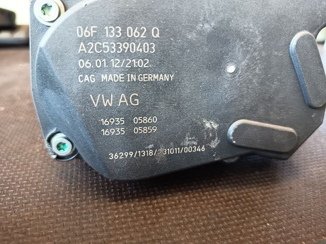 bontott VW GOLF V Fojtószelep (Elektromos)