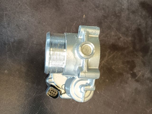 bontott VW GOLF V Fojtószelep (Elektromos)