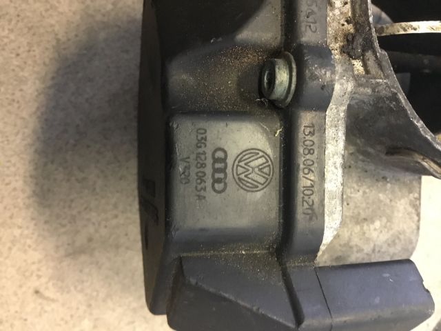 bontott VW GOLF V Fojtószelep (Elektromos)