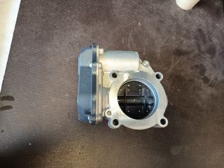 bontott VW GOLF V Fojtószelep (Elektromos)