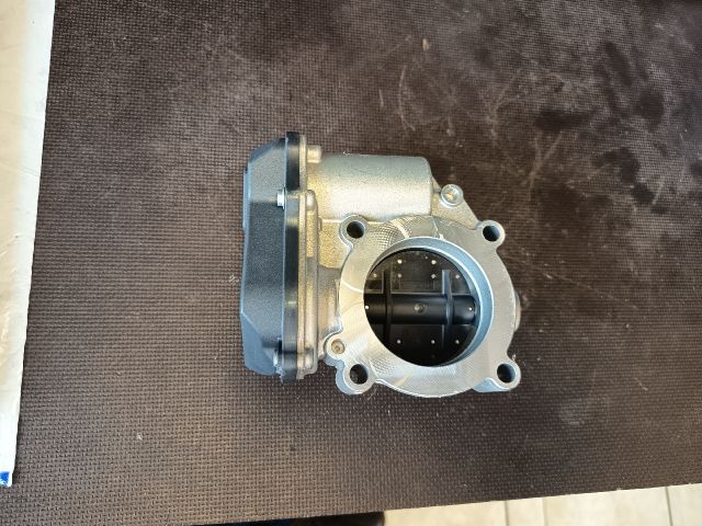 bontott VW GOLF V Fojtószelep (Elektromos)