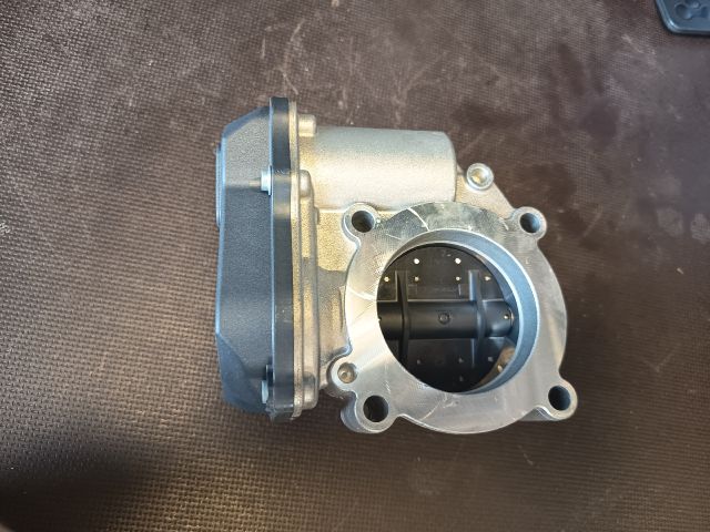 bontott VW GOLF V Fojtószelep (Elektromos)