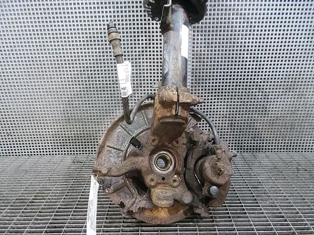 bontott VW GOLF V Bal első Csonkállvány