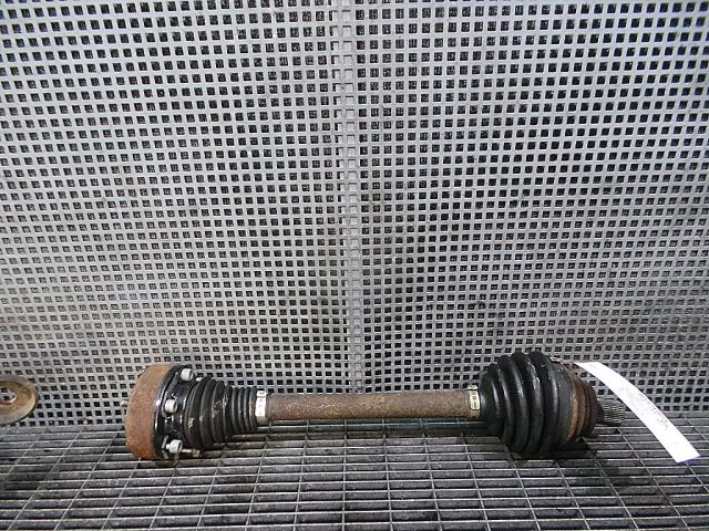 bontott VW GOLF V Bal Féltengely