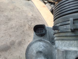 bontott VW GOLF V Fojtószelep (Elektromos)