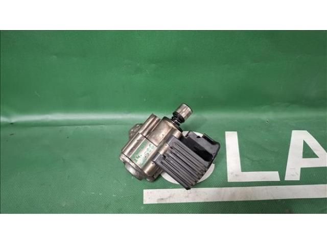 bontott VW GOLF V Nagynyomású Szivattyú