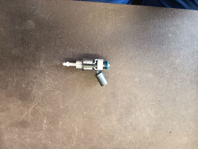 bontott VW GOLF V Porlasztó (1 db)