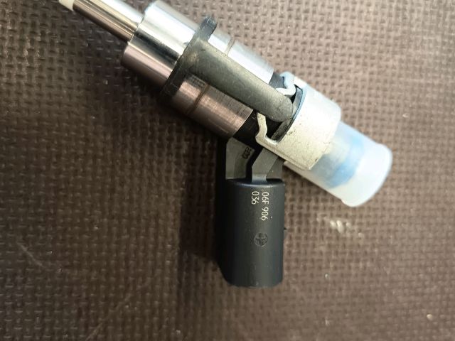 bontott VW GOLF V Porlasztó (1 db)