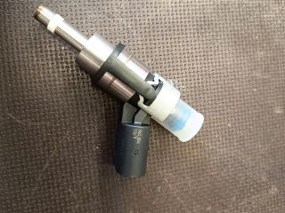 bontott VW GOLF V Porlasztó (1 db)