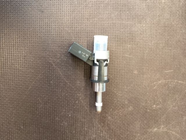 bontott VW GOLF V Porlasztó (1 db)