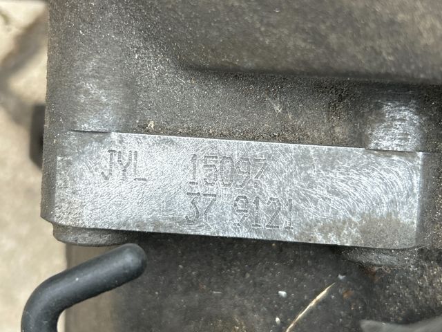 bontott VW GOLF V Váltó (Mechanikus)