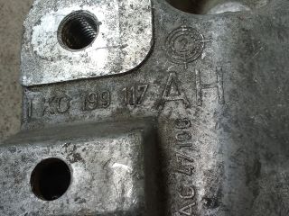 bontott VW GOLF V Váltó Tartó Bak (Pozíciófüggetlen)