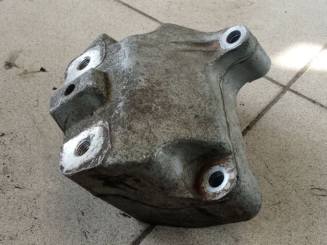 bontott VW GOLF V Váltó Tartó Bak (Pozíciófüggetlen)