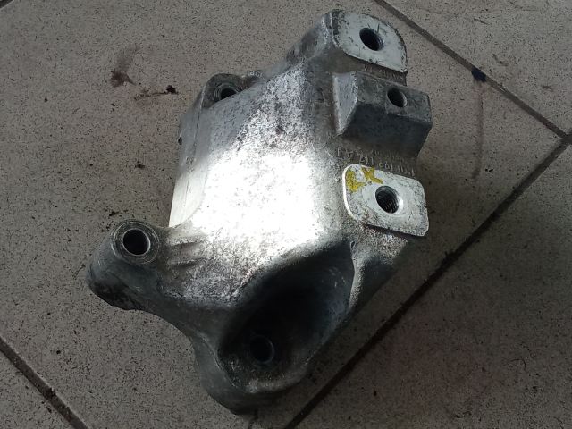 bontott VW GOLF V Váltó Tartó Bak (Pozíciófüggetlen)