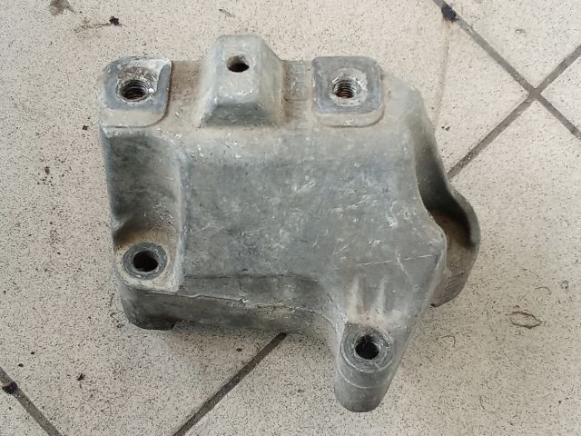 bontott VW GOLF V Váltó Tartó Bak (Pozíciófüggetlen)