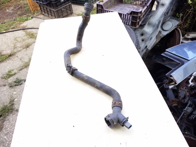 bontott VW GOLF V Vízcső