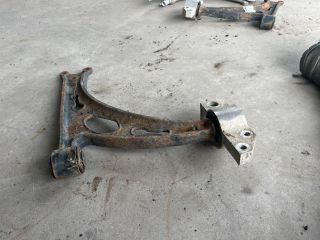 bontott VW GOLF V Bal első Lengőkar