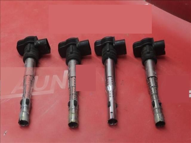 bontott VW GOLF V Gyújtótrafó