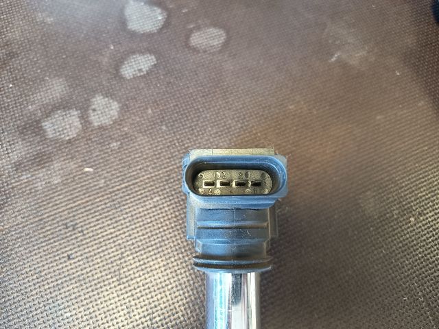 bontott VW GOLF V Gyújtótrafó