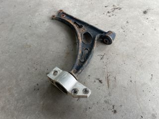 bontott VW GOLF V Jobb első Lengőkar