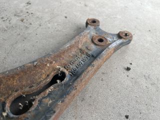 bontott VW GOLF V Jobb első Lengőkar