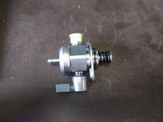 bontott VW GOLF V Nagynyomású Szivattyú