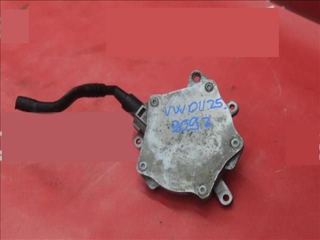 bontott VW GOLF V Vákumpumpa