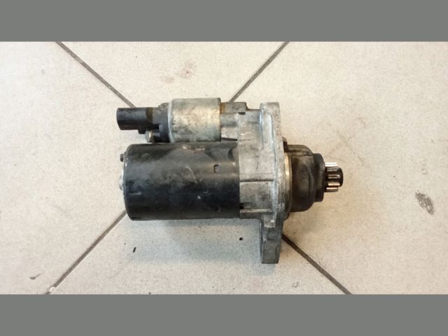 bontott VW GOLF V Önindító