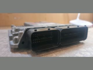 bontott VW GOLF V Motorvezérlő