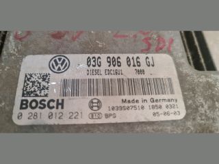 bontott VW GOLF V Motorvezérlő