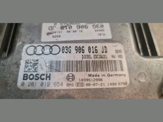 bontott VW GOLF V Motorvezérlő