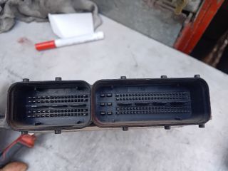 bontott VW GOLF V Motorvezérlő