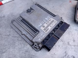 bontott VW GOLF V Motorvezérlő