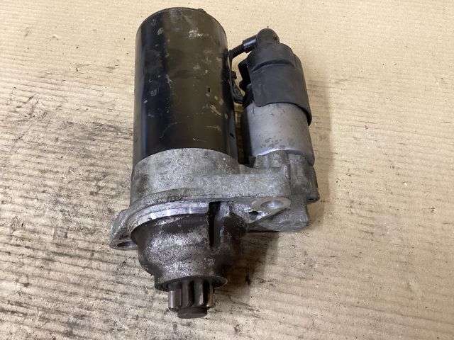 bontott VW GOLF V Önindító