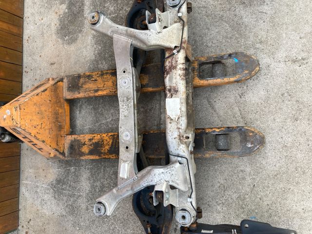 bontott VW GOLF V Hátsó Híd (Tárcsafékes)