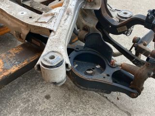 bontott VW GOLF V Hátsó Híd (Tárcsafékes)