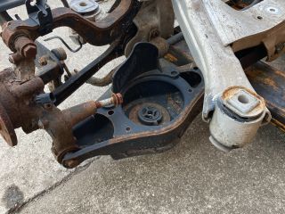 bontott VW GOLF V Hátsó Híd (Tárcsafékes)