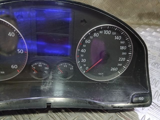 bontott VW GOLF V Kilométeróra