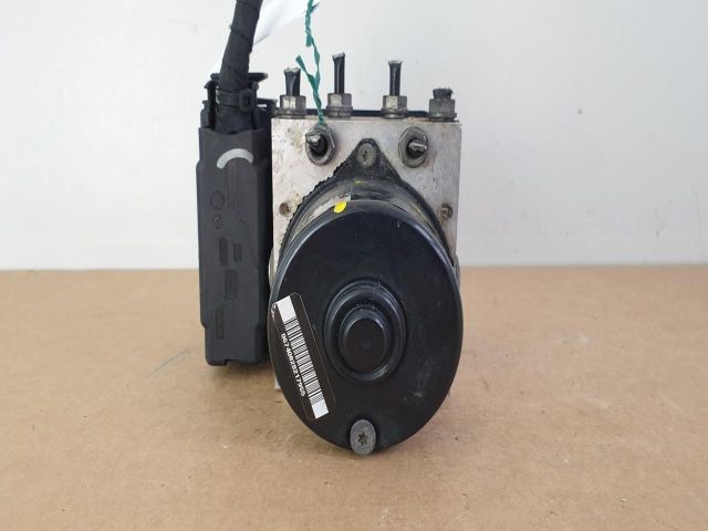 bontott VW GOLF V ABS Kocka