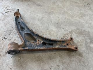 bontott VW GOLF V Bal első Lengőkar