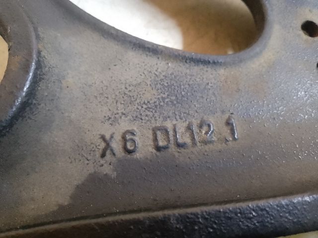 bontott VW GOLF V Bal első Lengőkar