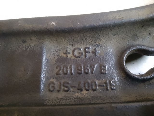 bontott VW GOLF V Bal első Lengőkar