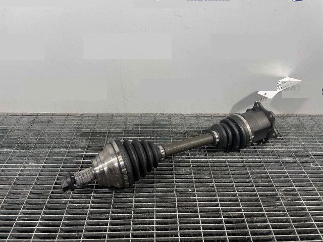 bontott VW GOLF V Bal Féltengely