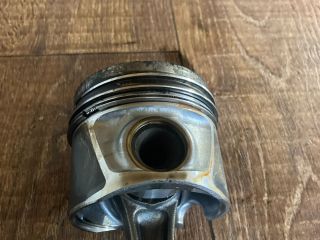 bontott VW GOLF V Dugattyú és Hajtókar